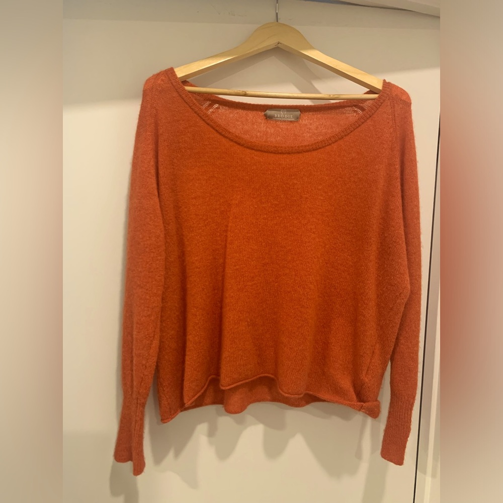 Vintage Brodie 100% cashmere rust coloured boatneck sweater size x-large